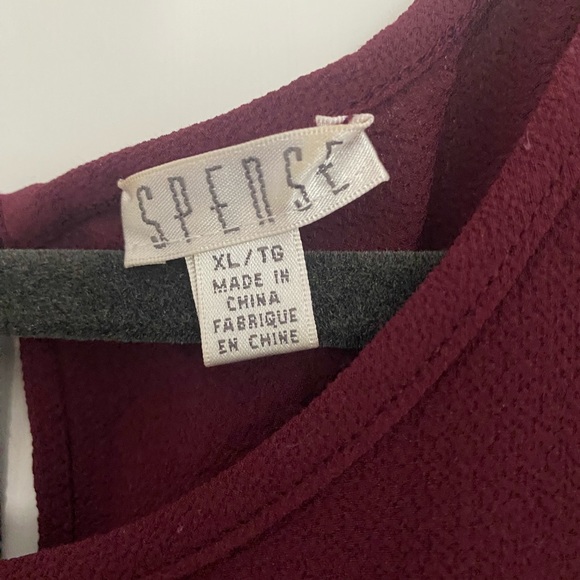 Beautiful blouse - Picture 3 of 3